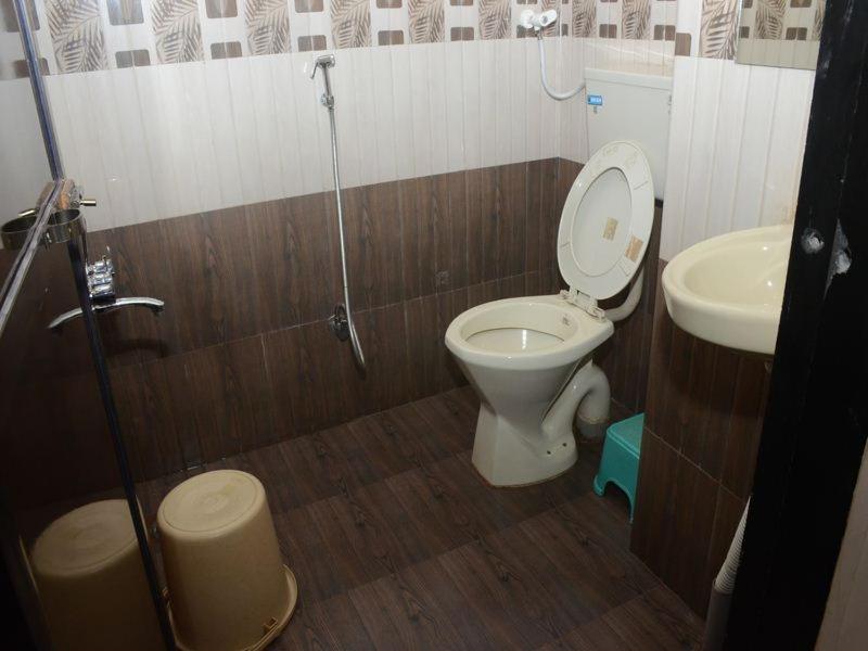 Nilraj Lodge Ратнаґірі Екстер'єр фото
