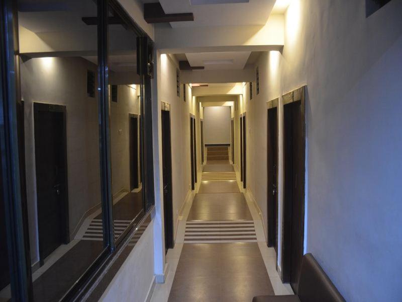 Nilraj Lodge Ратнаґірі Екстер'єр фото